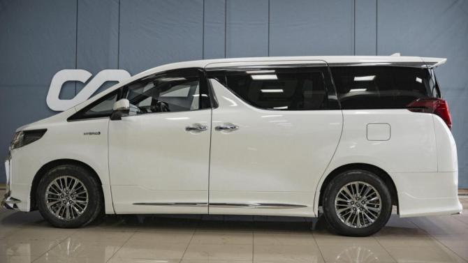 Toyota Alphard III Рестайлинг с пробегом 2018 года, цена 5 199 000 рублей, 208782 км, минивэн, Автокод Объявления