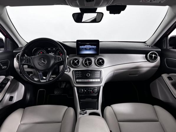 Mercedes-Benz GLA I (X156) Рестайлинг с пробегом 2017 года, цена 2 300 000 рублей, 123357 км, внедорожник, Автокод Объявления