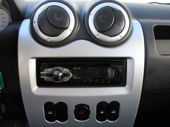 Renault Sandero I с пробегом 2012 года, цена 349 000 рублей, 232077 км, хэтчбек, Автокод Объявления