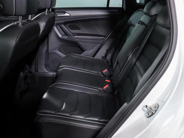 Volkswagen Tiguan II Рестайлинг с пробегом 2021 года, цена 4 449 000 рублей, 70245 км, внедорожник, Автокод Объявления