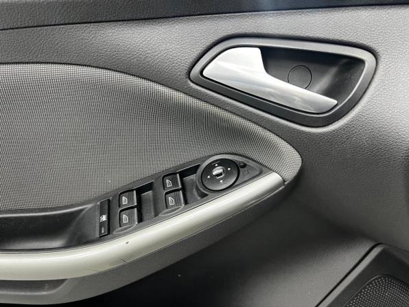 Ford Focus III с пробегом 2012 года, цена 760 000 рублей, 181976 км, хэтчбек, Автокод Объявления