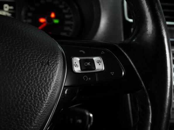 Volkswagen Polo V Рестайлинг с пробегом 2017 года, цена 1 339 000 рублей, 103093 км, седан, Автокод Объявления