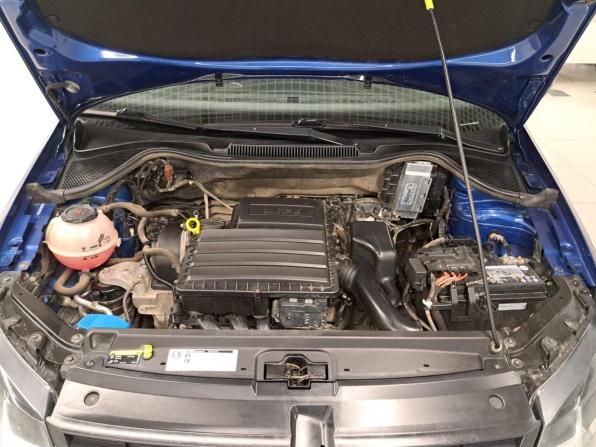 Volkswagen Polo V Рестайлинг с пробегом 2019 года, цена 1 455 000 рублей, 99437 км, седан, Автокод Объявления