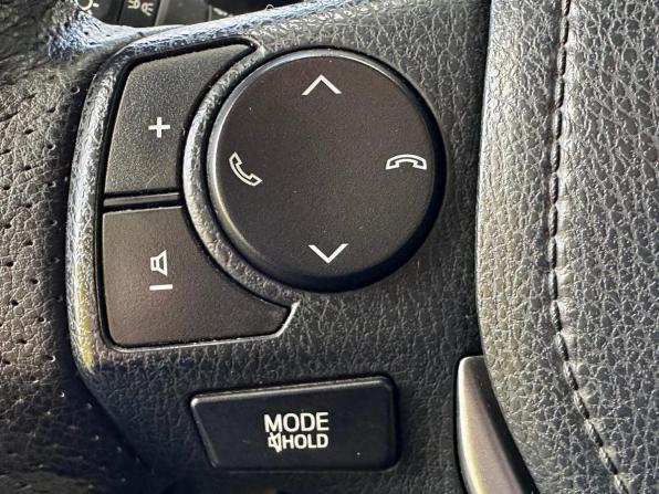 Toyota RAV4 IV (XA40) Рестайлинг с пробегом 2015 года, цена 2 099 000 рублей, 146329 км, внедорожник, Автокод Объявления