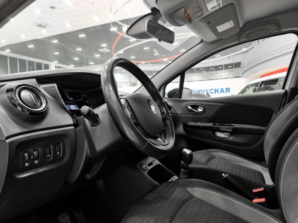 Renault Kaptur I с пробегом 2018 года, цена 1 450 000 рублей, 155618 км, внедорожник, Автокод Объявления