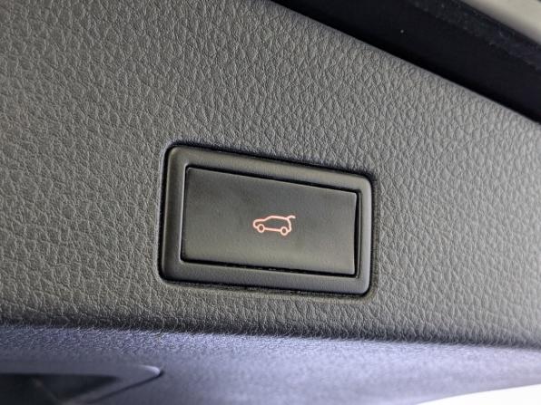 Volkswagen Touareg II с пробегом 2012 года, цена 2 165 000 рублей, 121950 км, внедорожник, Автокод Объявления