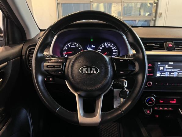 Kia Rio IV Рестайлинг с пробегом 2021 года, цена 1 655 000 рублей, 98445 км, седан, Автокод Объявления