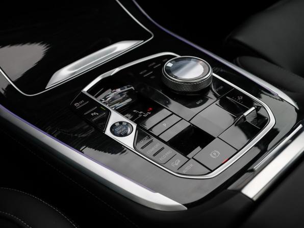 BMW X7 I (G07) Рестайлинг с пробегом 2023 года, цена 13 700 000 рублей, 36701 км, внедорожник, Автокод Объявления