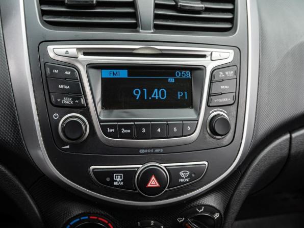 Hyundai Solaris I Рестайлинг с пробегом 2016 года, цена 1 040 000 рублей, 190037 км, седан, Автокод Объявления