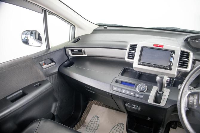 Honda Freed I с пробегом 2014 года, цена 1 499 000 рублей, 170000 км, компактвэн, Автокод Объявления