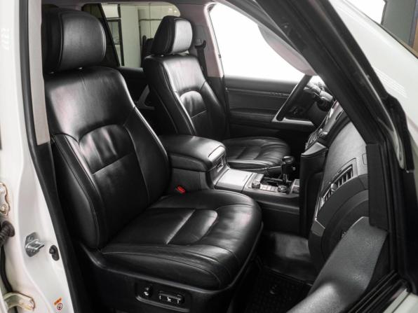 Toyota Land Cruiser 200 Series Рестайлинг 2 с пробегом 2017 года, цена 5 299 000 рублей, 278950 км, внедорожник, Автокод Объявления