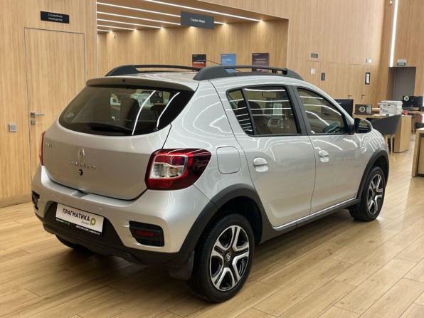 Renault Sandero II Рестайлинг с пробегом 2018 года, цена 1 079 000 рублей, 99900 км, хэтчбек, Автокод Объявления