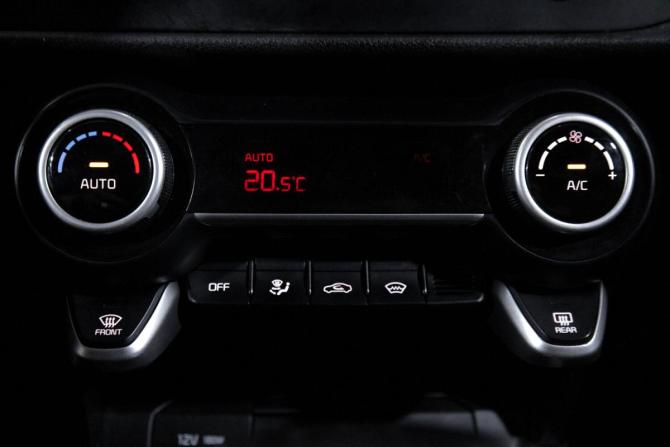 Kia Rio IV Рестайлинг с пробегом 2021 года, цена 1 499 000 рублей, 183114 км, седан, Автокод Объявления