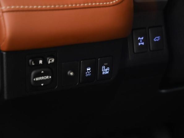 Toyota RAV4 IV (XA40) с пробегом 2015 года, цена 2 150 000 рублей, 118580 км, внедорожник, Автокод Объявления