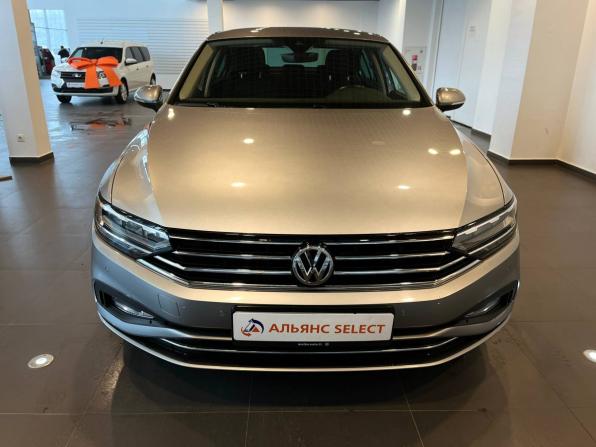Volkswagen Passat B8 Рестайлинг с пробегом 2019 года, цена 2 360 000 рублей, 67113 км, седан, Автокод Объявления