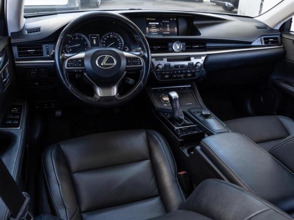 Lexus ES VI Рестайлинг с пробегом 2015 года, цена 2 289 000 рублей, 180265 км, седан, Автокод Объявления