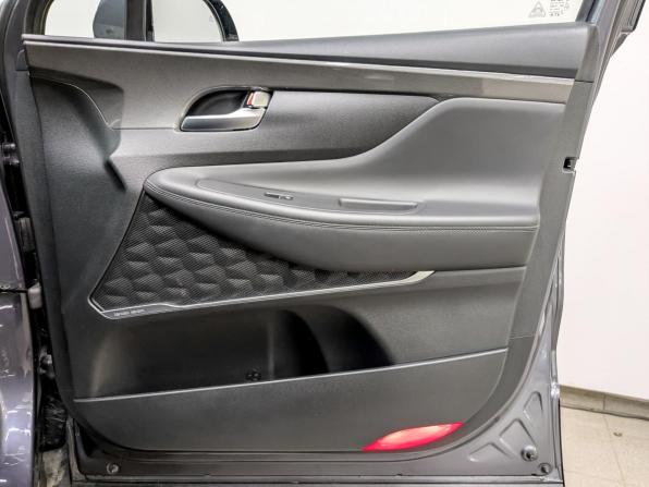 Hyundai Santa Fe IV Рестайлинг с пробегом 2022 года, цена 4 450 000 рублей, 68249 км, внедорожник, Автокод Объявления
