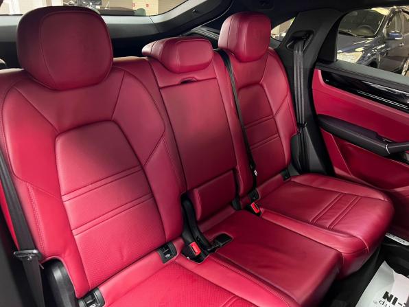 Porsche Cayenne III с пробегом 2021 года, цена 14 495 000 рублей, 25684 км, внедорожник, Автокод Объявления
