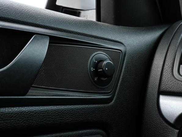 Skoda Yeti I Рестайлинг с пробегом 2015 года, цена 1 229 000 рублей, 208560 км, внедорожник, Автокод Объявления