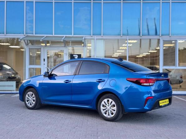 Kia Rio IV с пробегом 2017 года, цена 950 000 рублей, 176082 км, седан, Автокод Объявления