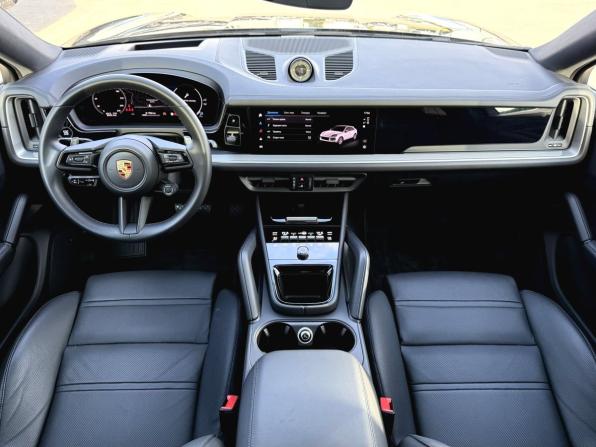 Porsche Cayenne III Рестайлинг с пробегом 2023 года, цена 13 990 000 рублей, 5886 км, внедорожник, Автокод Объявления