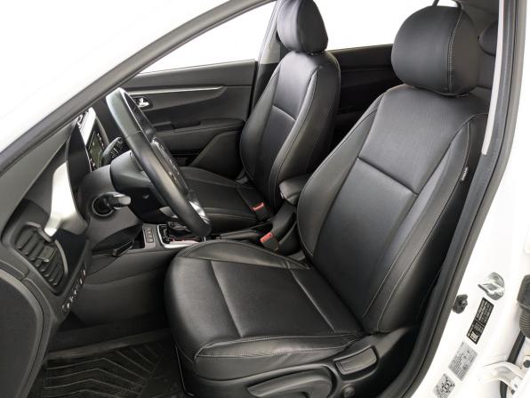 Kia Rio IV Рестайлинг с пробегом 2021 года, цена 2 040 000 рублей, 49442 км, хэтчбек, Автокод Объявления