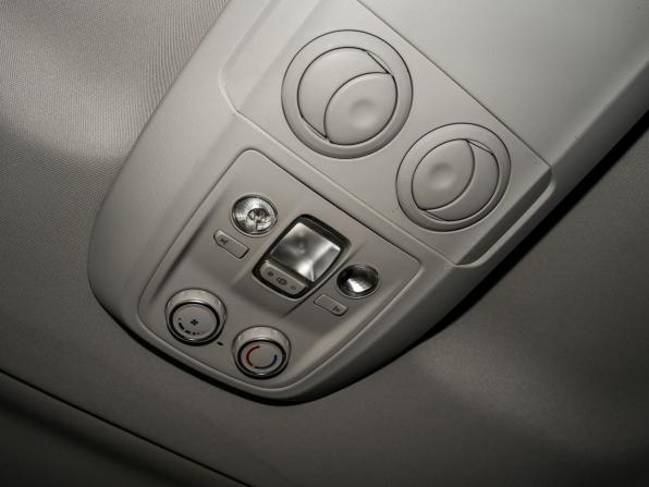 Peugeot Traveller I с пробегом 2021 года, цена 3 390 000 рублей, 32800 км, минивэн, Автокод Объявления