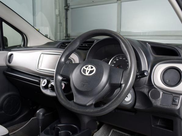 Toyota Vitz III (XP130) с пробегом 2012 года, цена 679 999 рублей, 125638 км, хэтчбек, Автокод Объявления