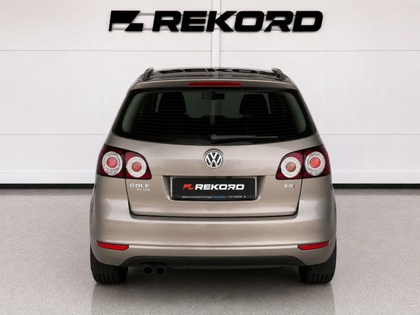 Volkswagen Golf Plus II с пробегом 2010 года, цена 879 000 рублей, 190007 км, хэтчбек, Автокод Объявления