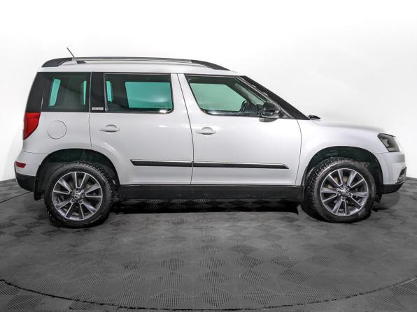 Skoda Yeti I Рестайлинг с пробегом 2017 года, цена 1 375 000 рублей, 147729 км, внедорожник, Автокод Объявления