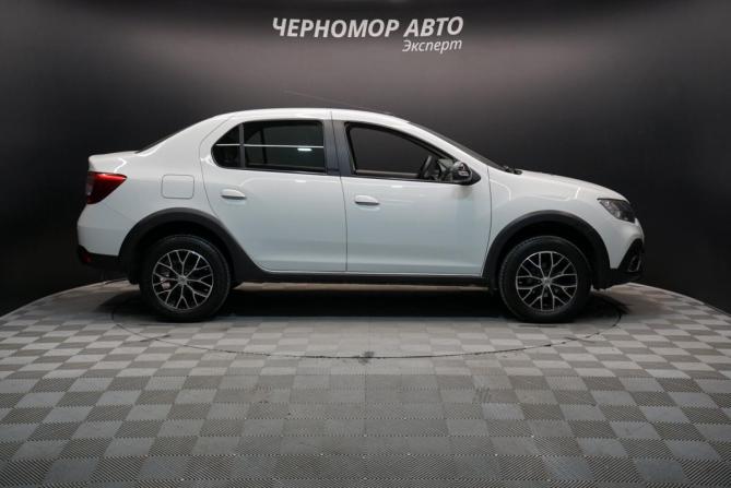 Renault Logan II Рестайлинг с пробегом 2020 года, цена 1 164 000 рублей, 108000 км, седан, Автокод Объявления