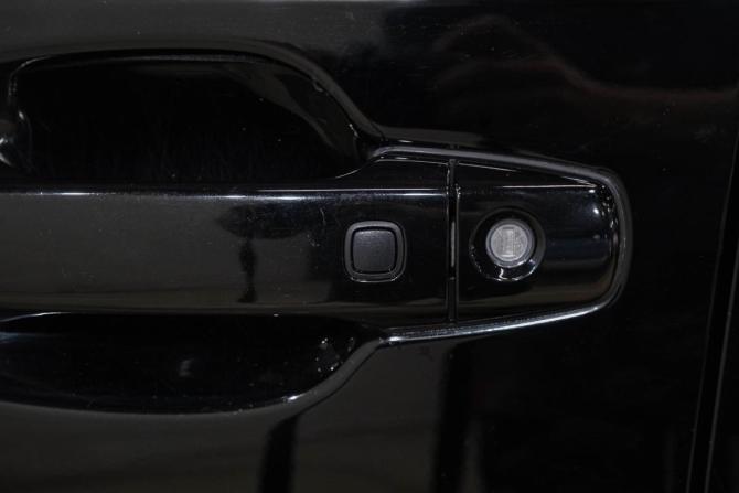 Toyota Land Cruiser 200 Series с пробегом 2010 года, цена 3 329 000 рублей, 233000 км, внедорожник, Автокод Объявления