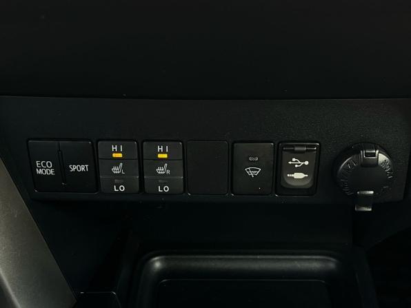 Toyota RAV4 IV (XA40) с пробегом 2014 года, цена 1 690 000 рублей, 148042 км, внедорожник, Автокод Объявления
