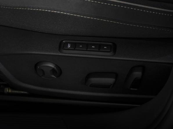 Volkswagen Golf VIII с пробегом 2022 года, цена 3 199 000 рублей, 62900 км, хэтчбек, Автокод Объявления