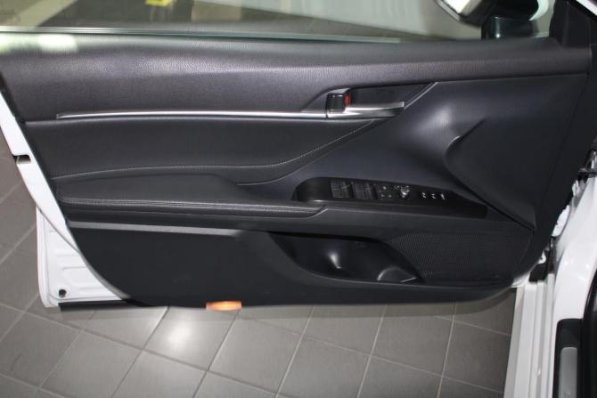 Toyota Camry VIII (XV70) Рестайлинг с пробегом 2021 года, цена 3 500 000 рублей, 75362 км, седан, Автокод Объявления