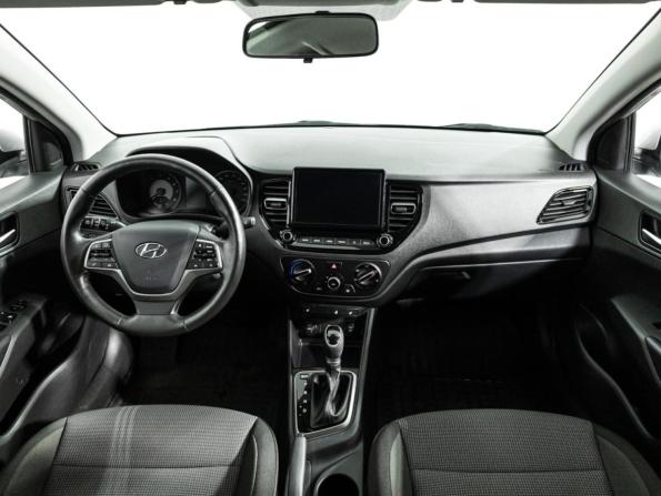 Hyundai Solaris II Рестайлинг с пробегом 2021 года, цена 1 599 000 рублей, 60246 км, седан, Автокод Объявления