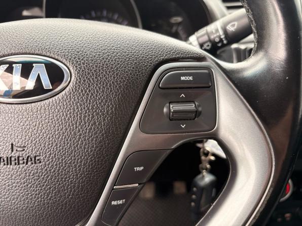 Kia Rio III Рестайлинг с пробегом 2016 года, цена 1 099 000 рублей, 107665 км, седан, Автокод Объявления