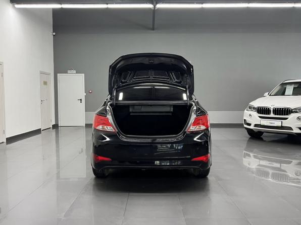 Hyundai Solaris I Рестайлинг с пробегом 2015 года, цена 975 000 рублей, 157578 км, седан, Автокод Объявления