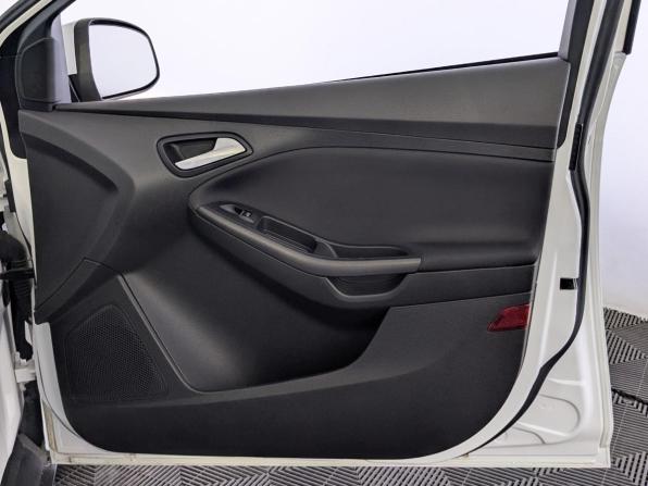 Ford Focus III Рестайлинг с пробегом 2018 года, цена 1 200 000 рублей, 85625 км, хэтчбек, Автокод Объявления