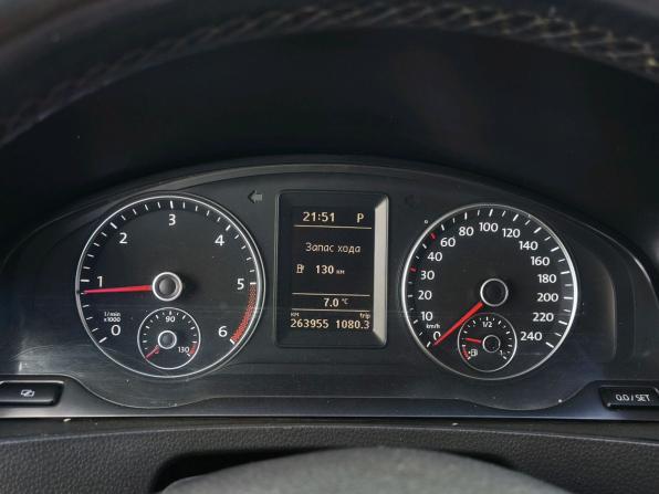 Volkswagen Caravelle T5 Рестайлинг с пробегом 2011 года, цена 1 700 000 рублей, 263953 км, минивэн, Автокод Объявления