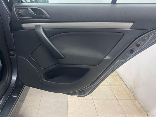 Skoda Octavia II (A5) Рестайлинг с пробегом 2011 года, цена 639 000 рублей, 320000 км, лифтбек, Автокод Объявления