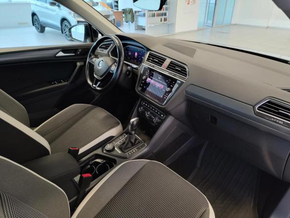 Volkswagen Tiguan II с пробегом 2019 года, цена 2 798 000 рублей, 76300 км, внедорожник, Автокод Объявления
