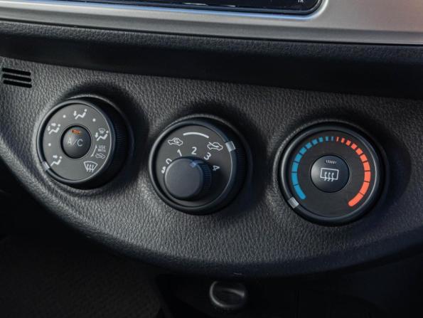 Toyota Vitz III (XP130) Рестайлинг с пробегом 2014 года, цена 800 000 рублей, 109208 км, хэтчбек, Автокод Объявления