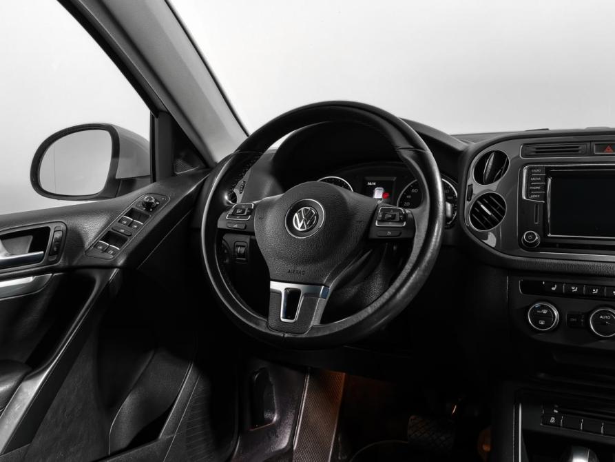 Volkswagen Tiguan I Рестайлинг Санкт-Петербург  - изображение 16