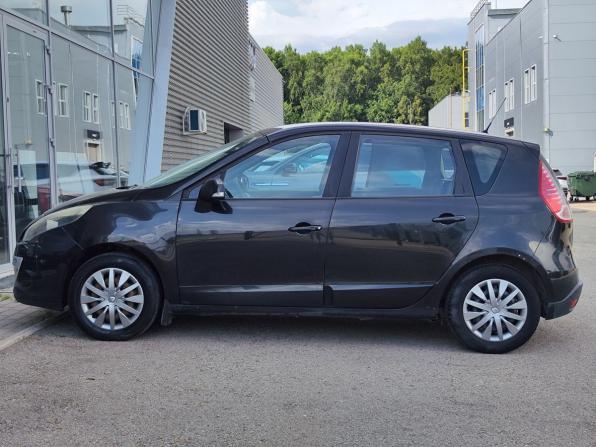 Renault Scenic III с пробегом 2010 года, цена 650 000 рублей, 251187 км, компактвэн, Автокод Объявления