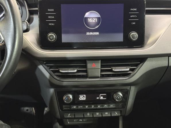 Skoda Rapid II с пробегом 2020 года, цена 1 650 000 рублей, 77949 км, лифтбек, Автокод Объявления