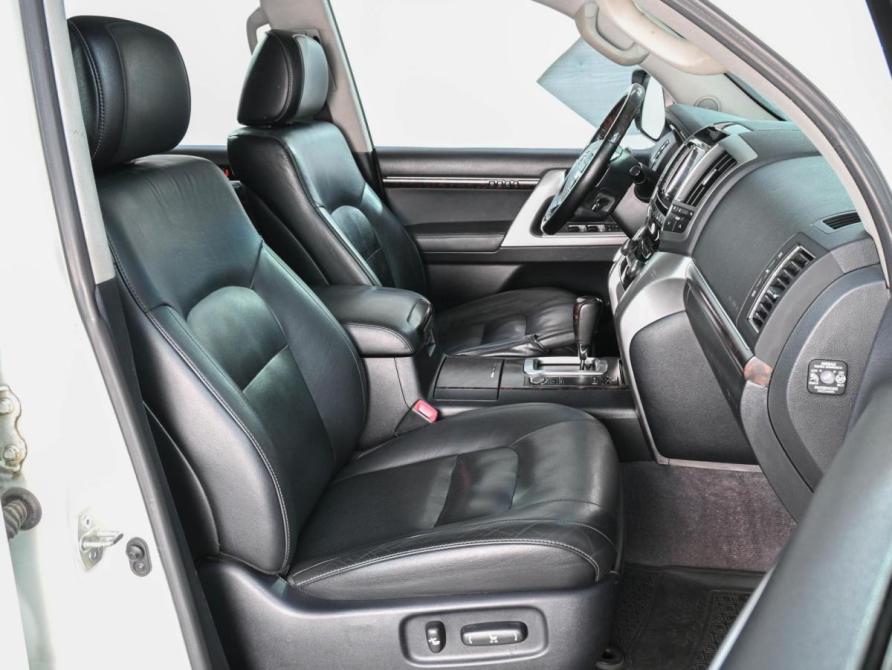 Toyota Land Cruiser 200 Series Рестайлинг 1 Ростов-на-Дону  - изображение 8