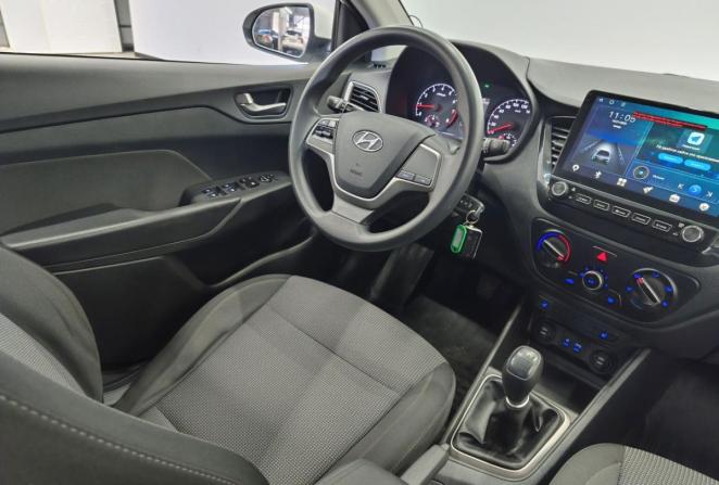 Hyundai Solaris II с пробегом 2018 года, цена 1 150 000 рублей, 99779 км, седан, Автокод Объявления