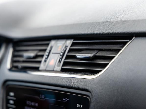 Skoda Octavia III (A7) Рестайлинг с пробегом 2018 года, цена 1 548 000 рублей, 182094 км, лифтбек, Автокод Объявления
