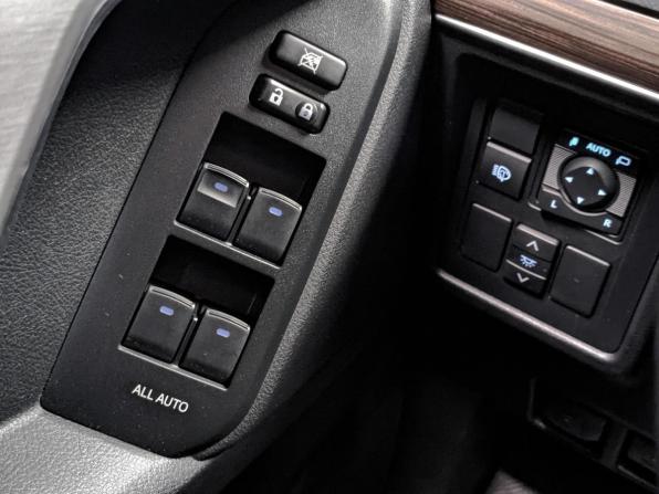 Toyota Land Cruiser Prado 150 Series Рестайлинг 3 с пробегом 2021 года, цена 6 850 000 рублей, 75069 км, внедорожник, Автокод Объявления